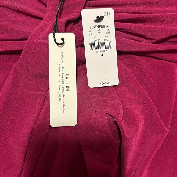 Sweetheart Neckline top from Express. Size M - Picture 6 of 6